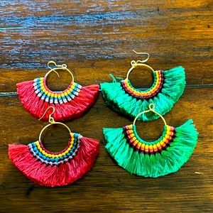 Set of 2 ethnic earrings. I bought them on London. Very lightweight.